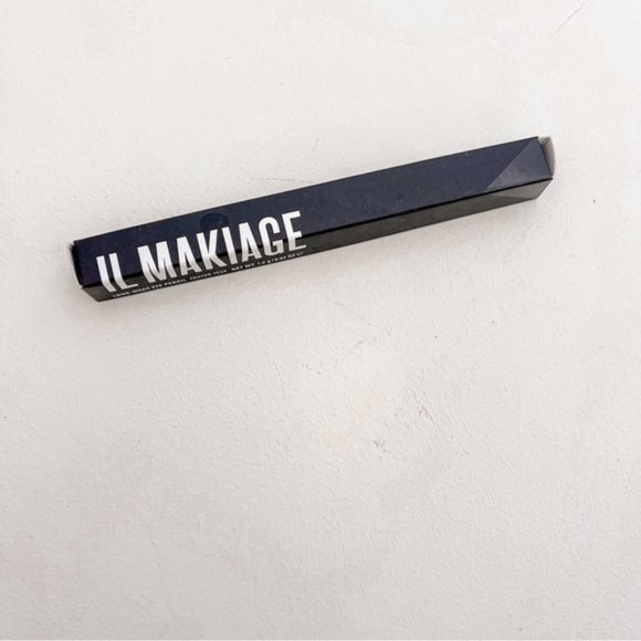 IL Makiage Long Wear Eye Pencil Intense Pigmentshade: Batman